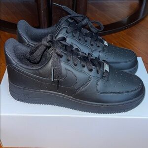 Classic Nike Women’s Air Force 1 in black size 8.5 and size 9 New in box